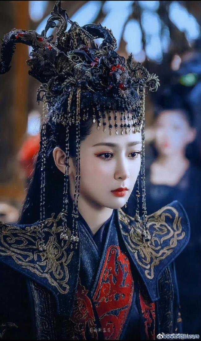 短剧版《香蜜千里千里烬如霜》上线 绝世烂活儿引争议