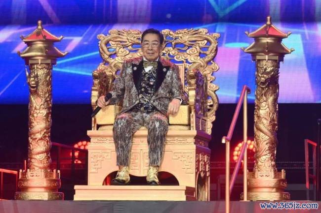 刘德华拥抱后“黑脸”?黄日华文牍 熟练扭曲